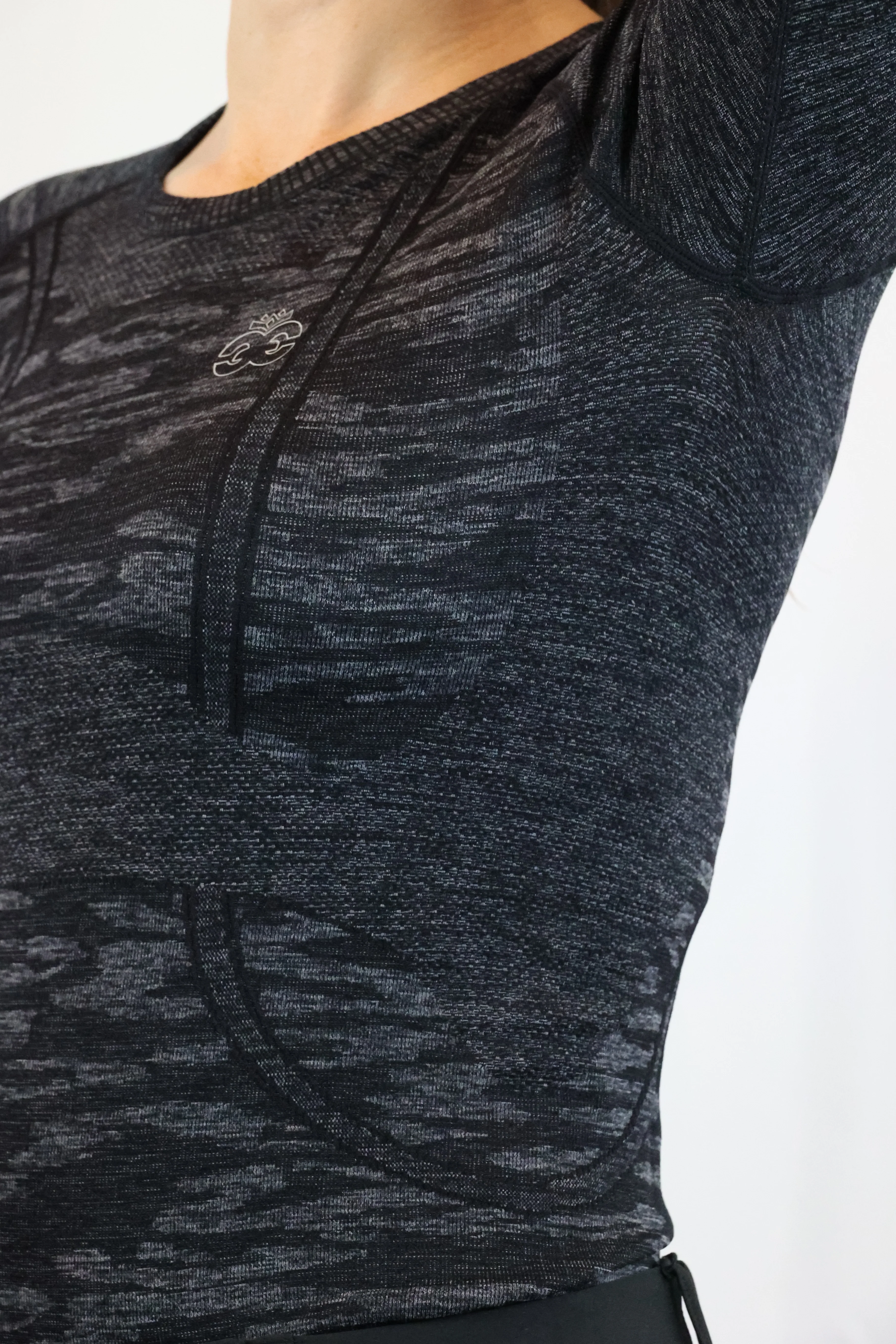 Molly Seamless Training Top - Camo Black - Image 8